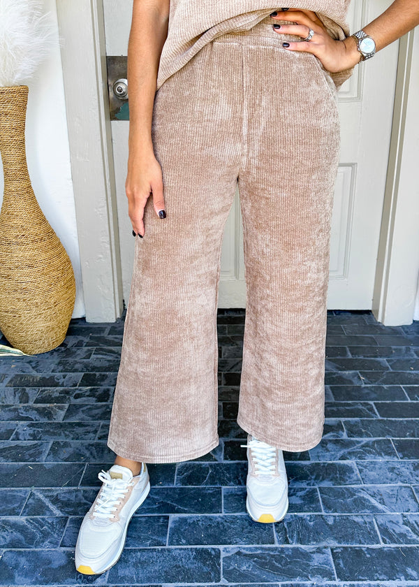 Chenille Cropped Wide Pants- Tan